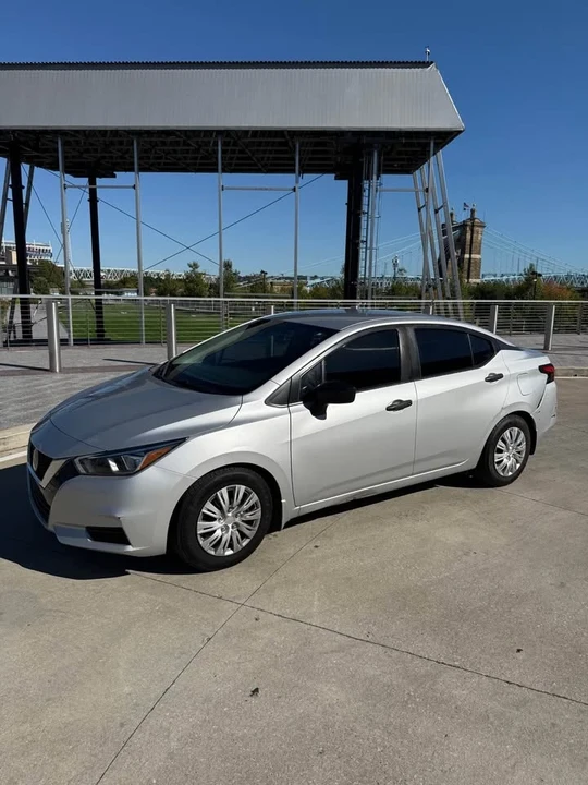 2020 Nissan Versa - Image 2 of 4