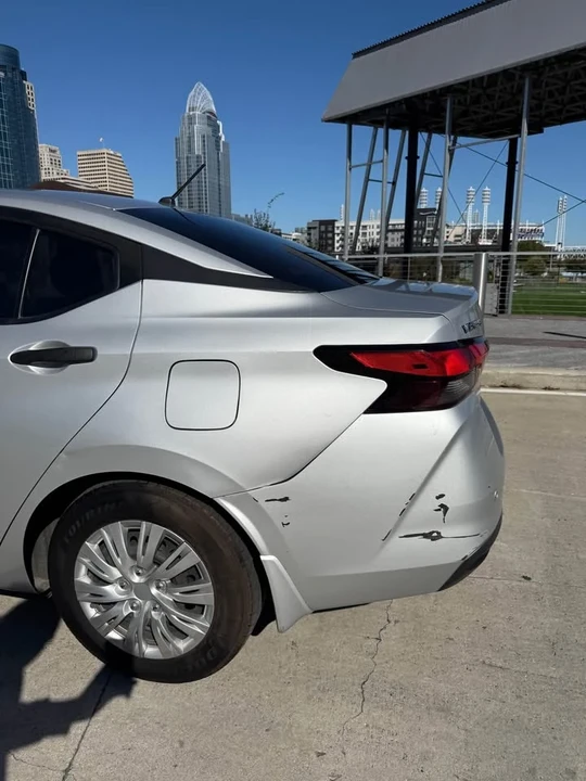 2020 Nissan Versa - Image 3 of 4