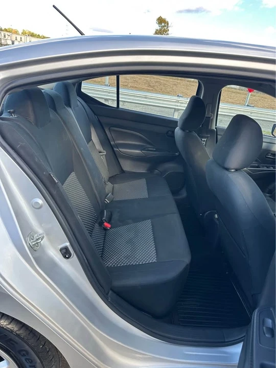 2020 Nissan Versa - Image 11 of 12