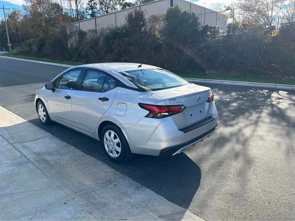 2020 Nissan Versa - Image 2 of 12