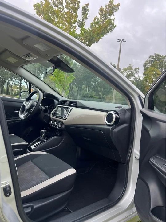 2020 Nissan Versa - Image 10 of 12