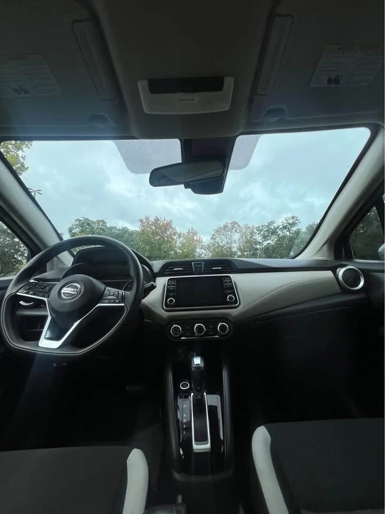 2020 Nissan Versa - Image 11 of 12