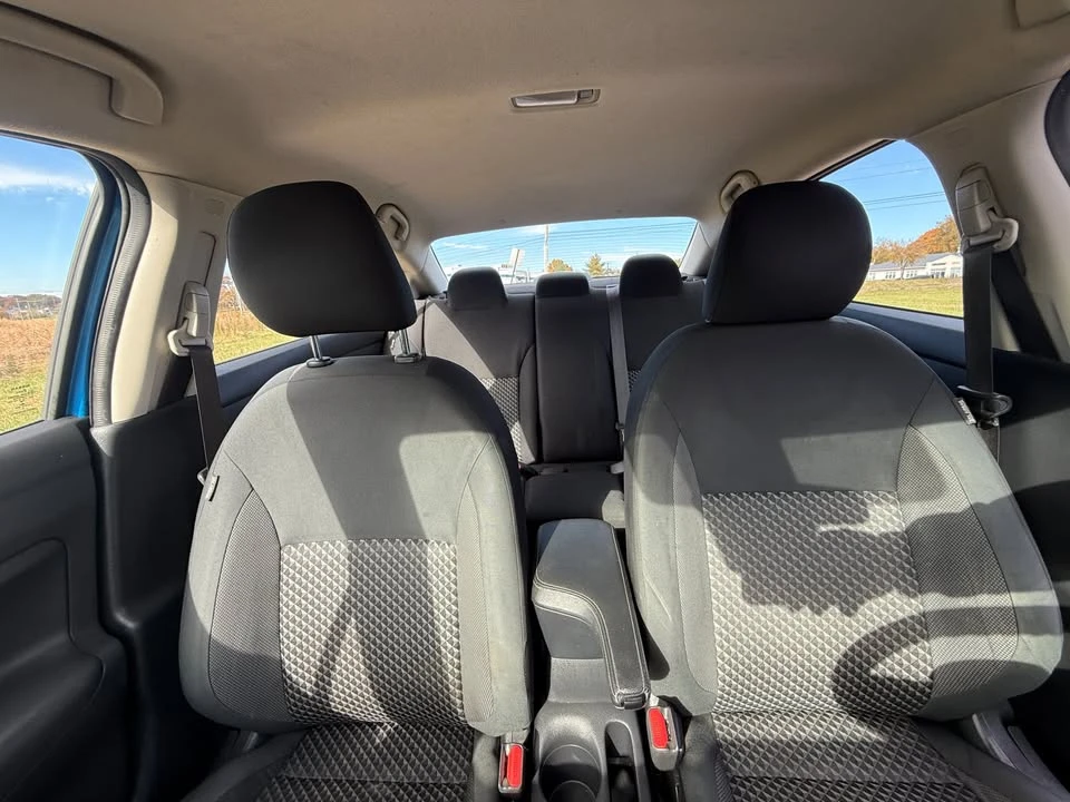 2020 Nissan Versa - Image 9 of 13