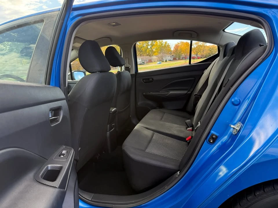 2020 Nissan Versa - Image 7 of 13