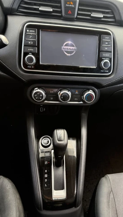 2020 Nissan Versa - Image 10 of 13