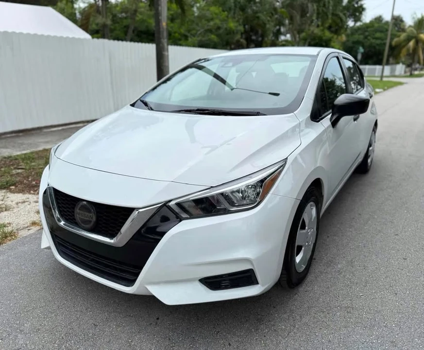 2020 Nissan Versa - Image 10 of 20