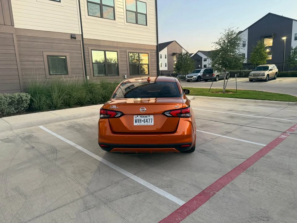 2020 Nissan Versa - Image 6 of 19