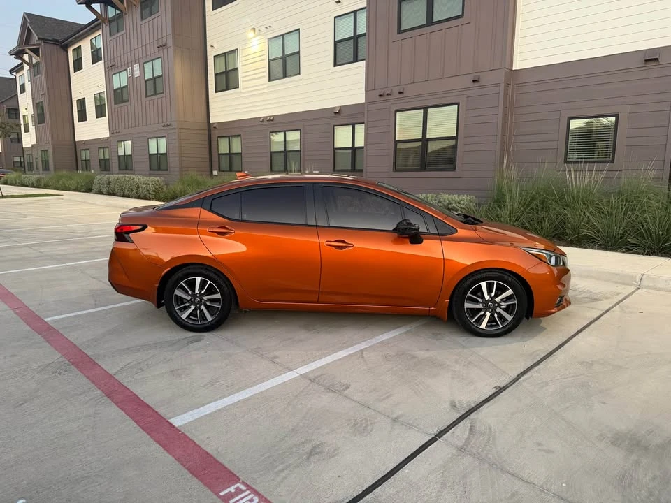 2020 Nissan Versa - Image 5 of 19