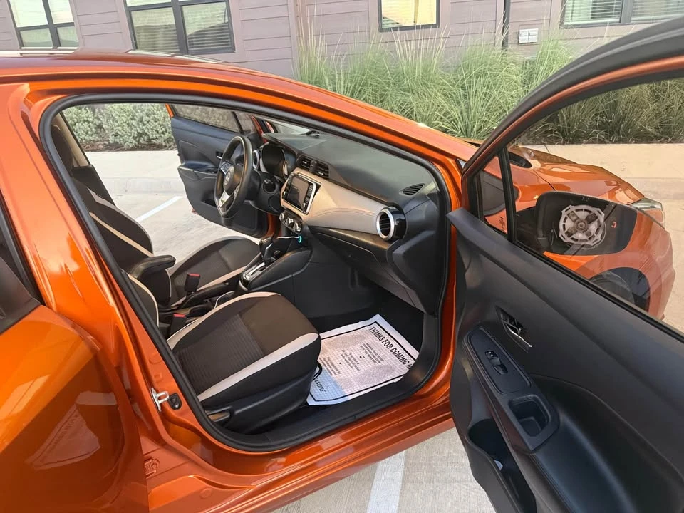2020 Nissan Versa - Image 11 of 19