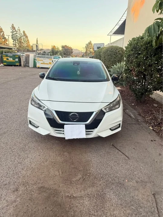 2020 Nissan Versa - Image 7 of 9