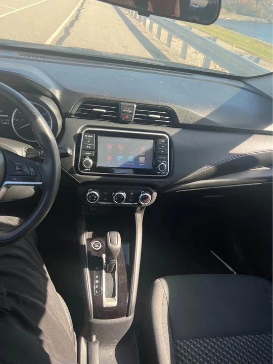 2020 Nissan Versa - Image 11 of 13