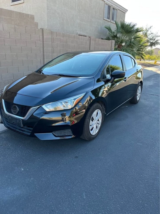 2020 Nissan Versa - Image 2 of 7