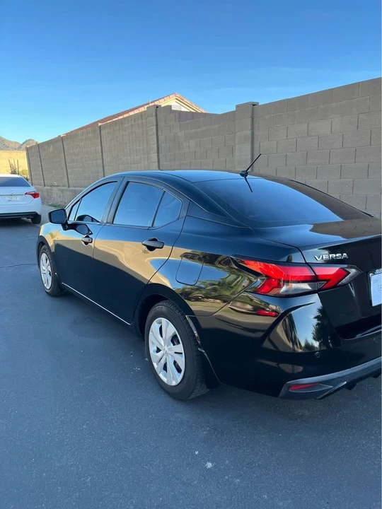2020 Nissan Versa - Image 4 of 7