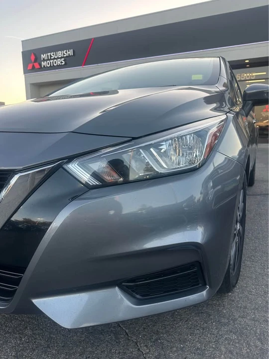 2020 Nissan Versa - Image 5 of 13