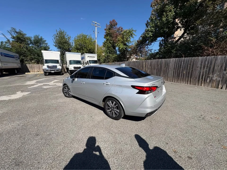 2020 Nissan Versa - Image 7 of 16