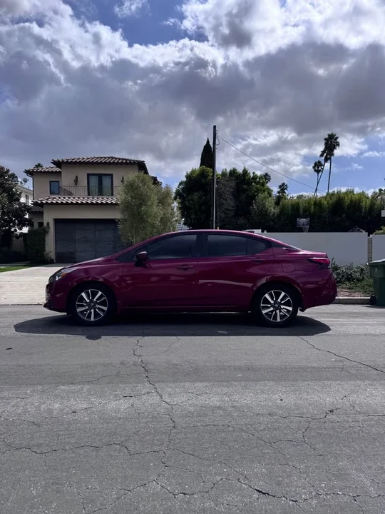 2020 Nissan Versa - Image 8 of 18