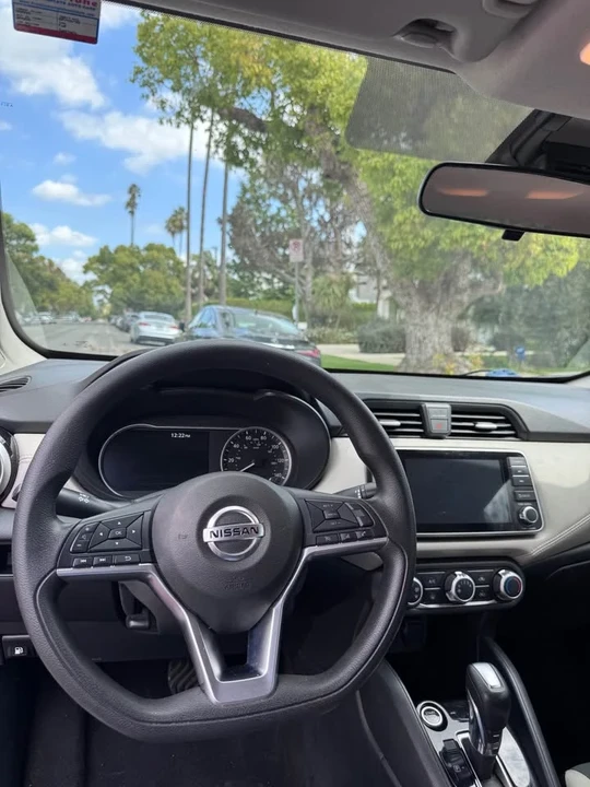 2020 Nissan Versa - Image 12 of 18