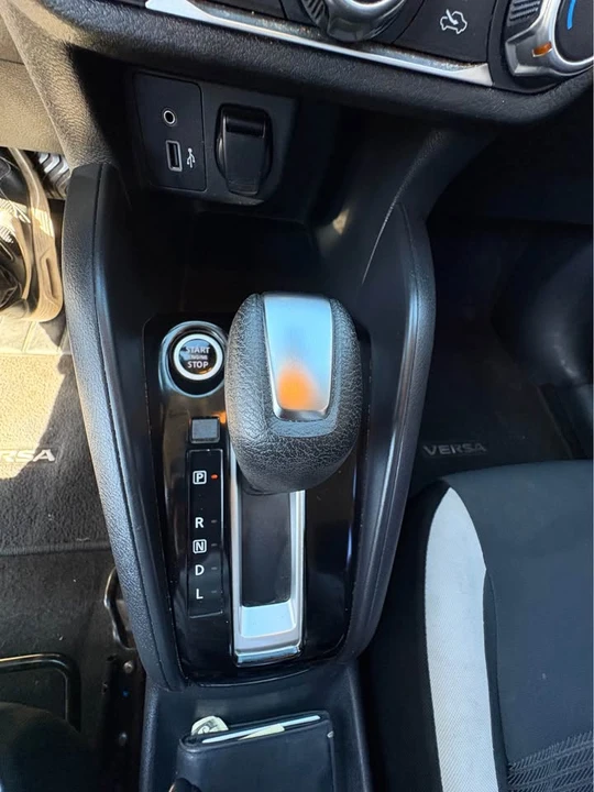 2020 Nissan Versa - Image 14 of 16