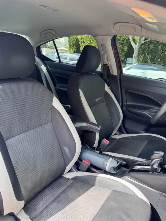2020 Nissan Versa - Image 14 of 18