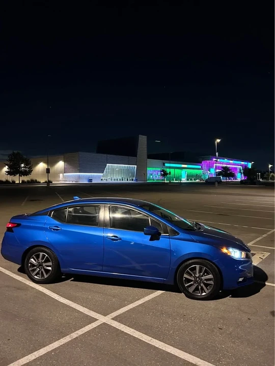 2020 Nissan Versa - Image 3 of 8