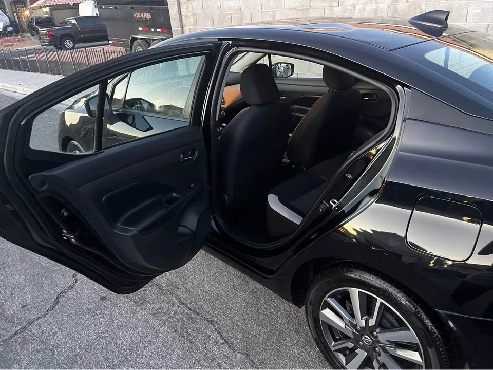 2020 Nissan Versa - Image 5 of 7