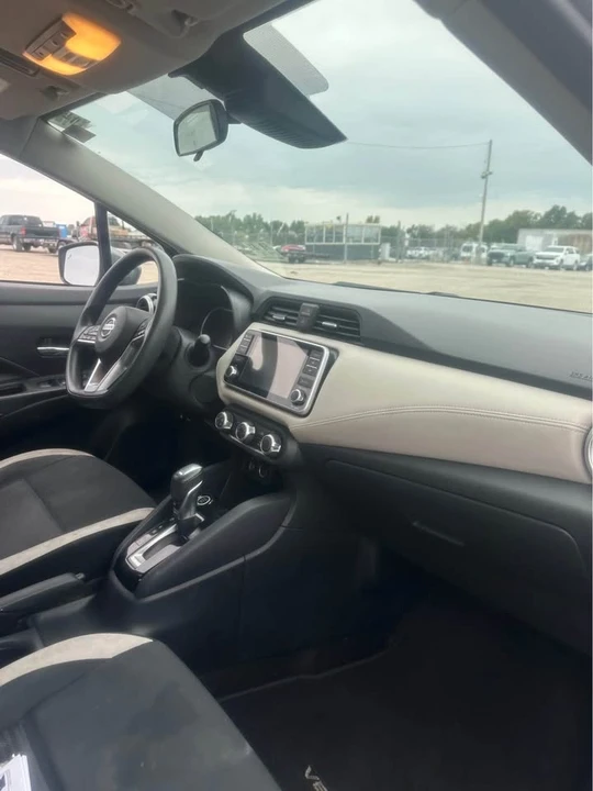 2020 Nissan Versa - Image 2 of 10
