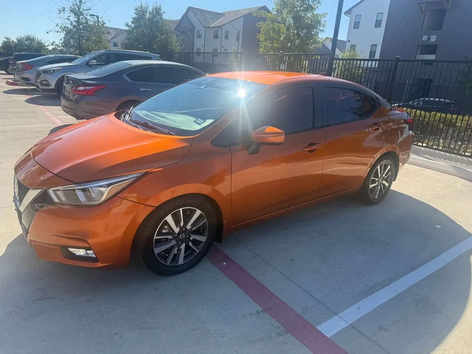 2020 Nissan Versa - Image 2 of 20