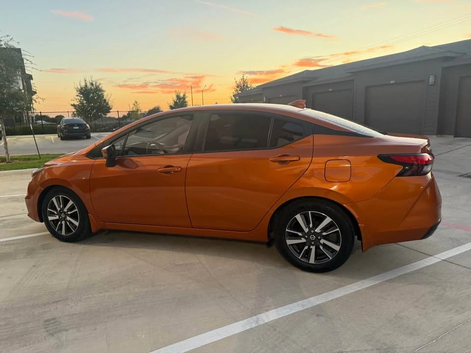 2020 Nissan Versa - Image 8 of 18