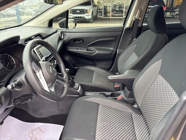 2020 Nissan Versa - Image 5 of 7