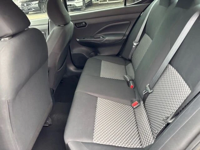 2020 Nissan Versa - Image 6 of 7