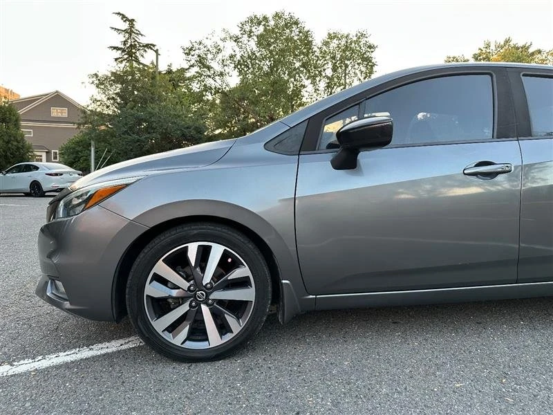 2020 Nissan Versa - Image 4 of 17