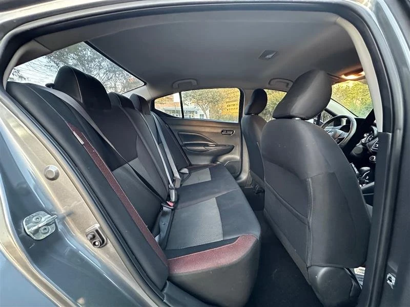 2020 Nissan Versa - Image 11 of 17