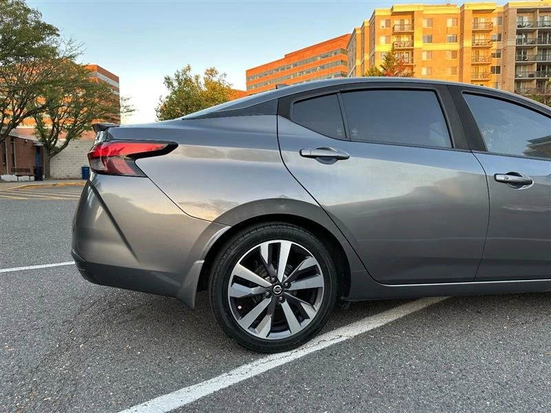 2020 Nissan Versa - Image 5 of 17