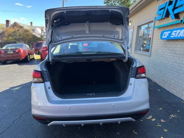 2020 Nissan Versa - Image 6 of 11