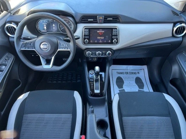 2020 Nissan Versa - Image 8 of 11