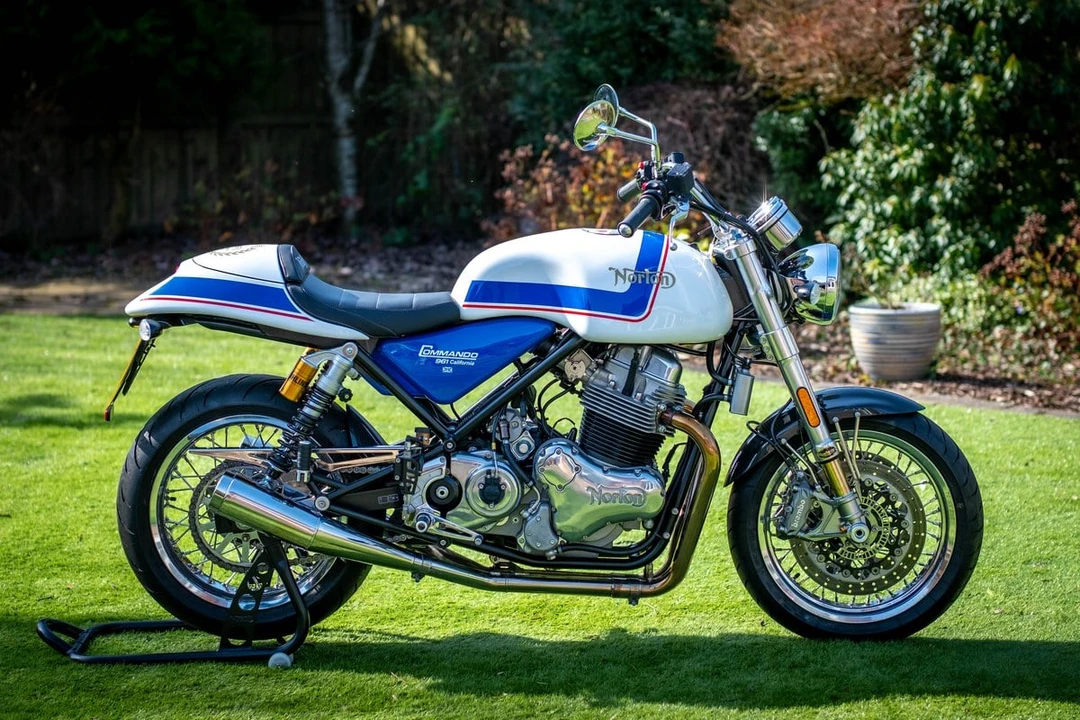 2020 Norton Commando - Image 2 of 30