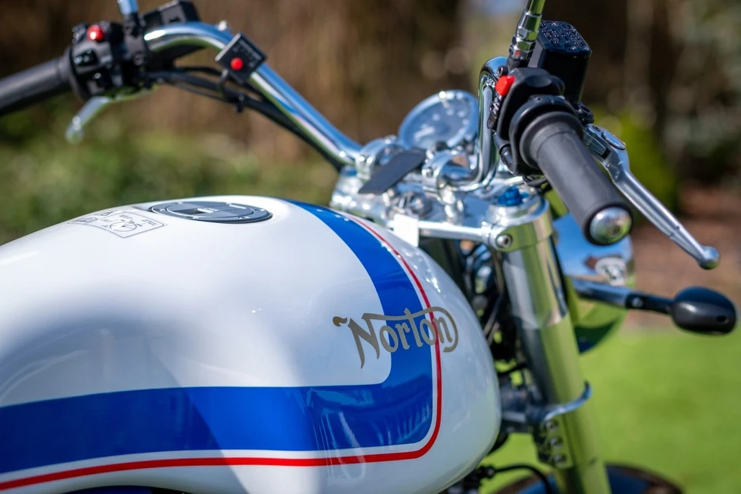 2020 Norton Commando - Image 25 of 30