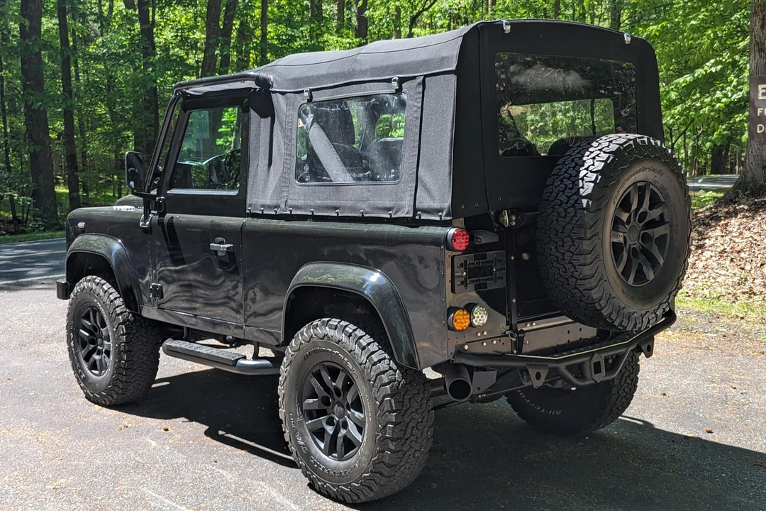 1995 Land Rover Defender L663 - Image 4 of 31