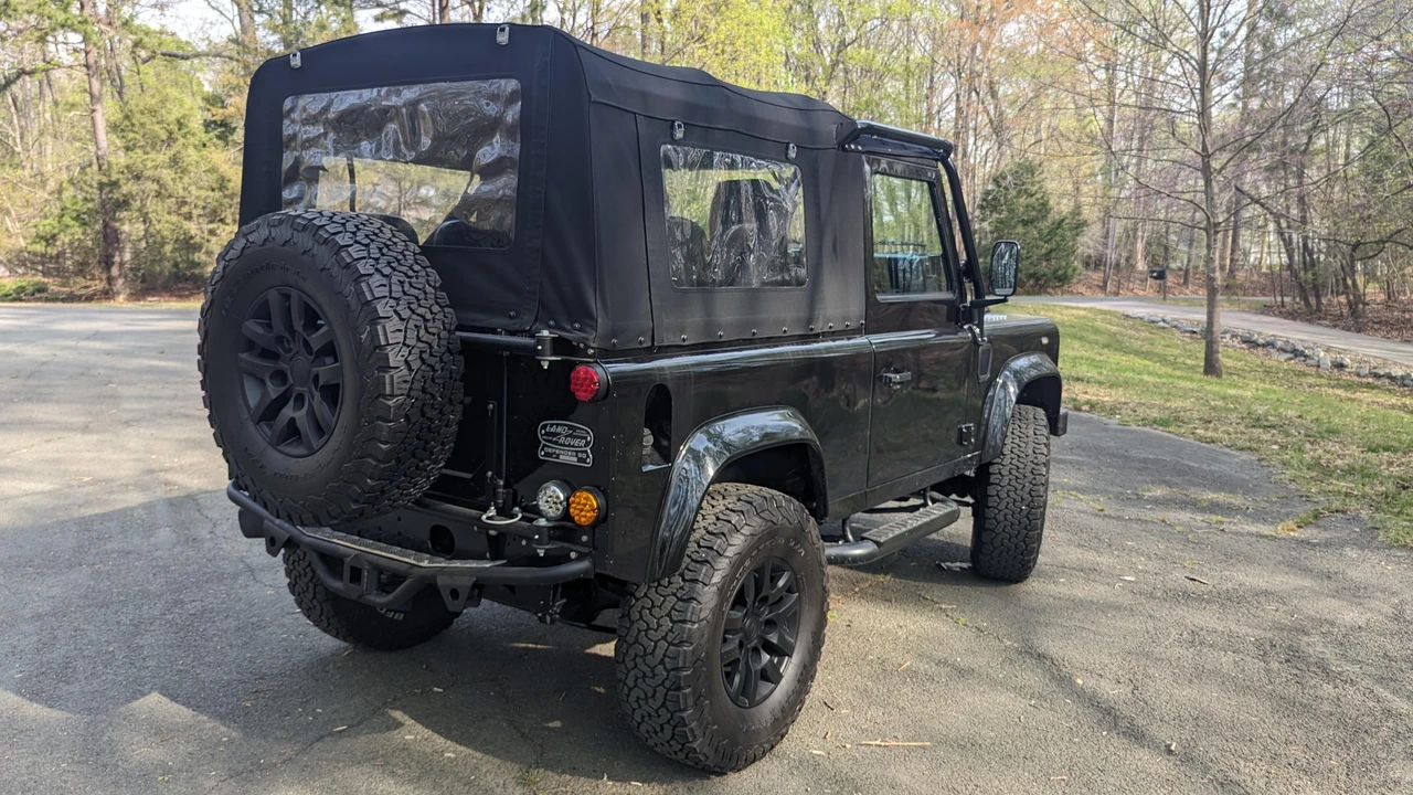 1995 Land Rover Defender L663 - Image 16 of 31