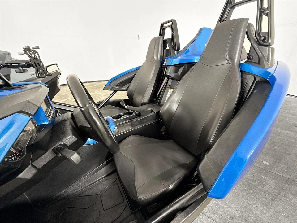 2020 Polaris Slingshot - Image 2 of 17