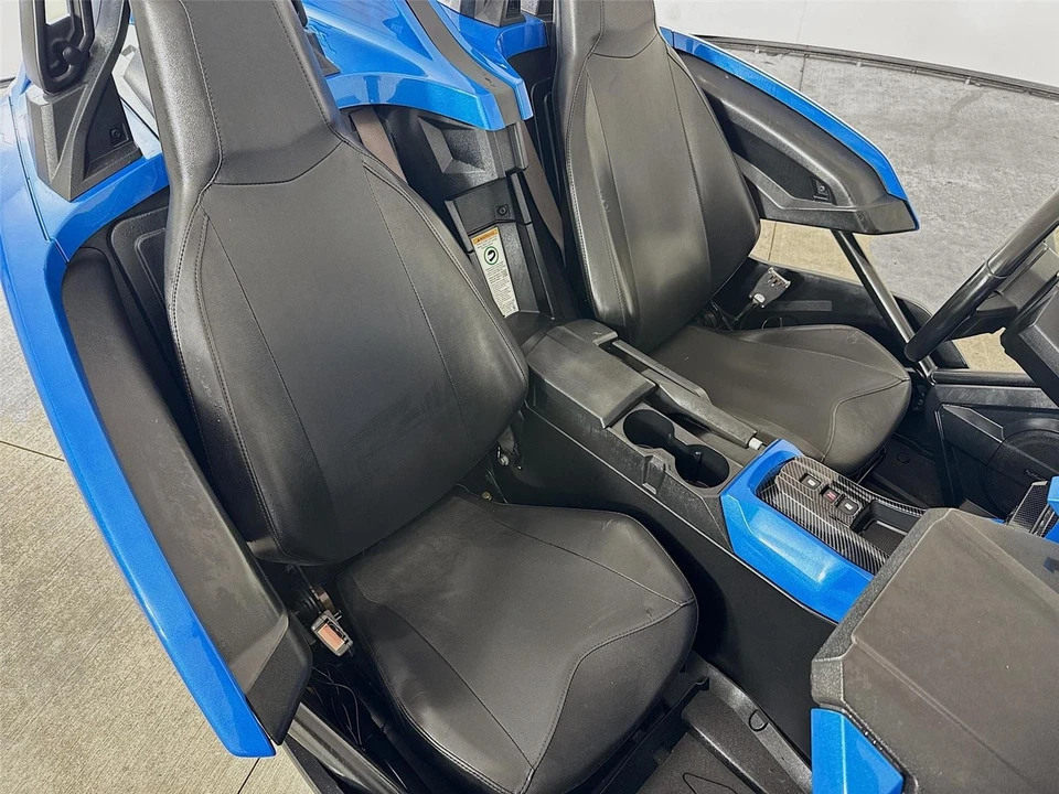 2020 Polaris Slingshot - Image 9 of 17