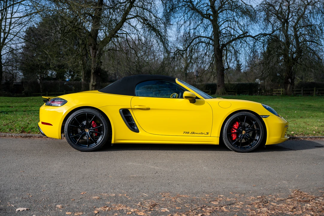 2020 Porsche 718 Boxster S - Image 8 of 31