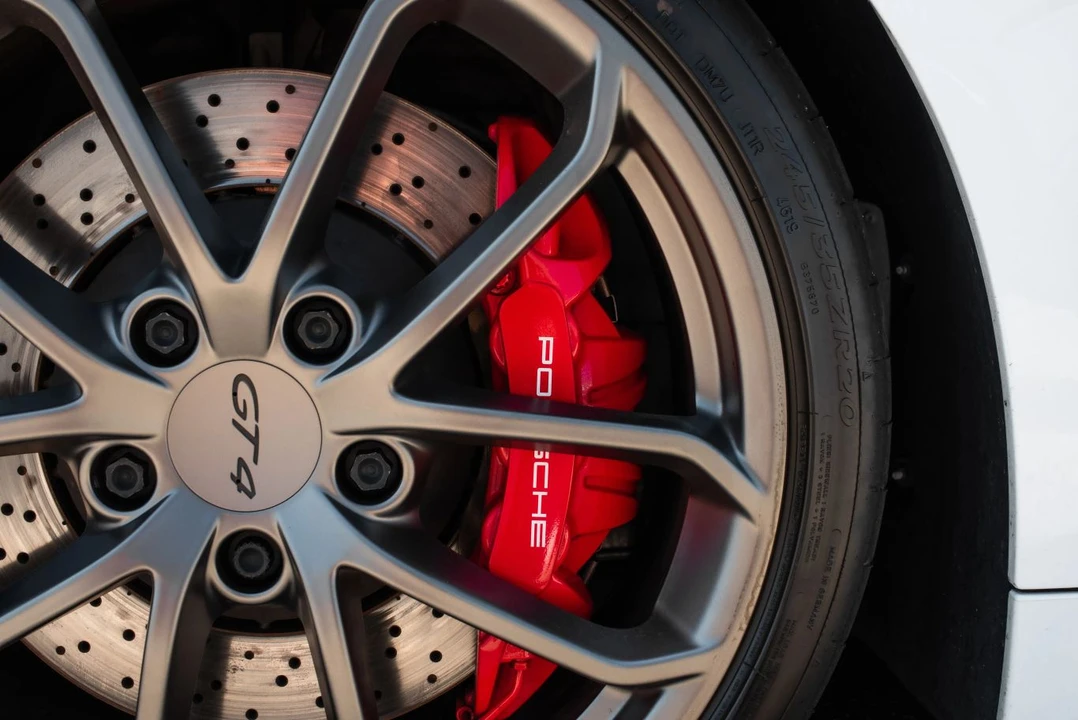 2020 Porsche 718 Cayman - Image 24 of 31