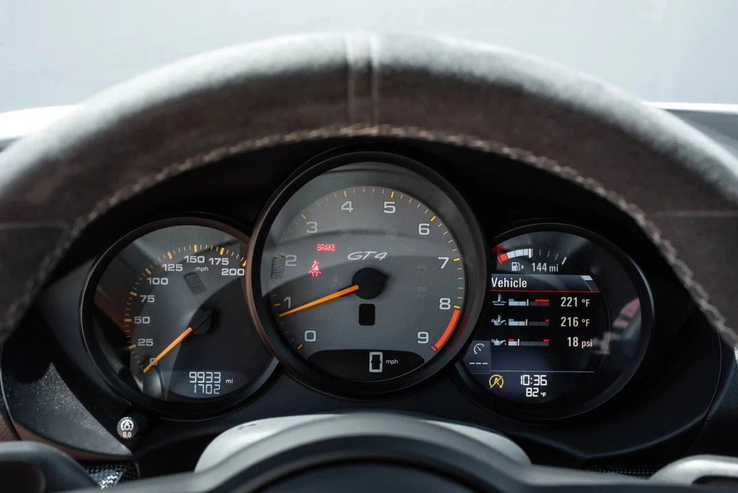 2020 Porsche 718 Cayman - Image 14 of 31