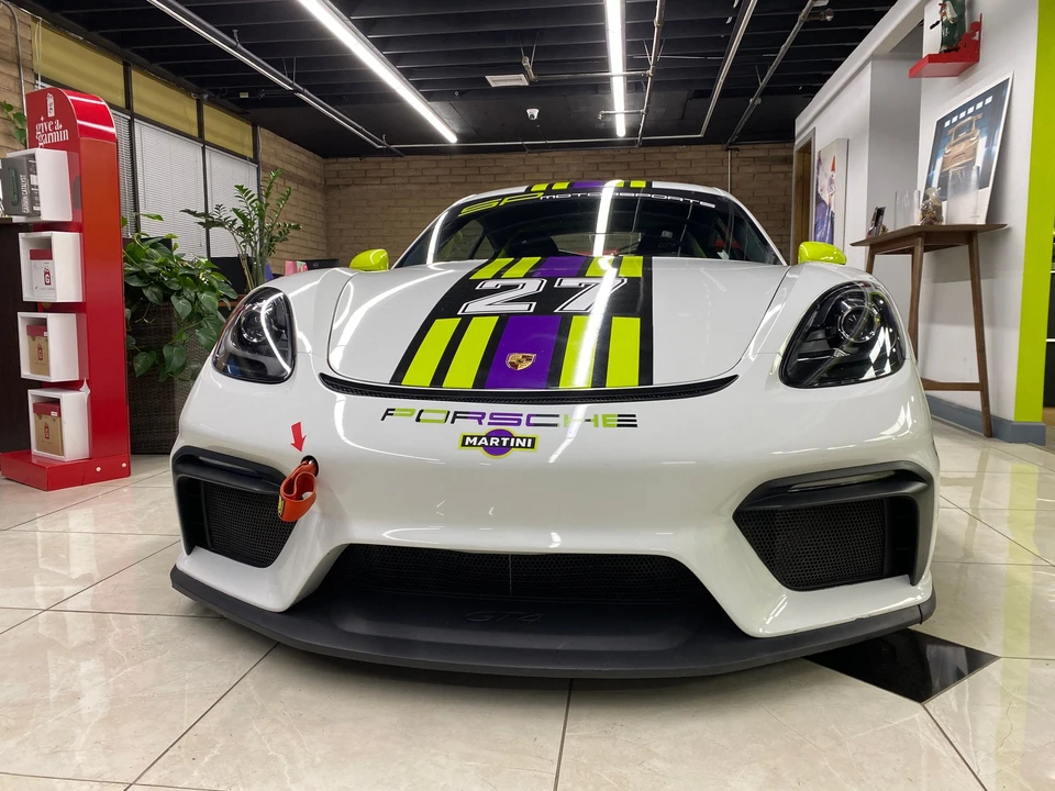 2020 Porsche 718 Cayman GT4 - Image 2 of 19