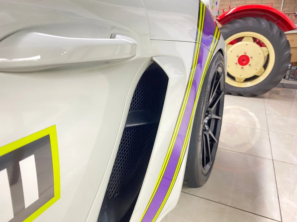 2020 Porsche 718 Cayman GT4 - Image 12 of 19