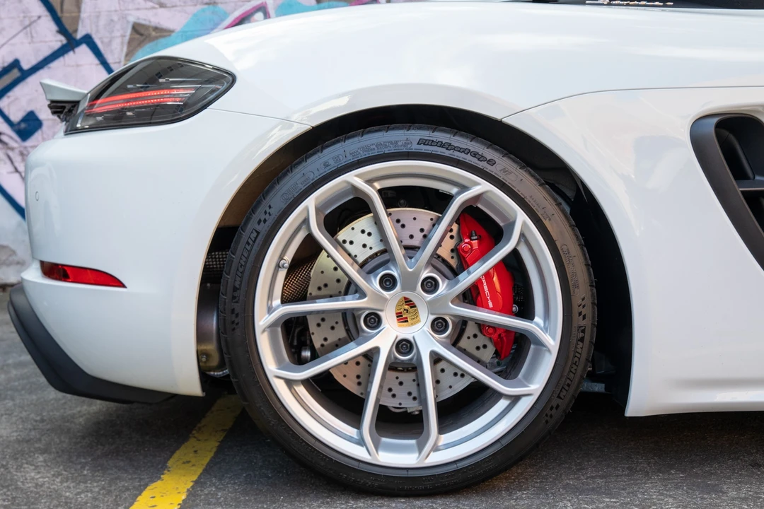 2020 Porsche 718 Boxster Spyder - Image 15 of 31