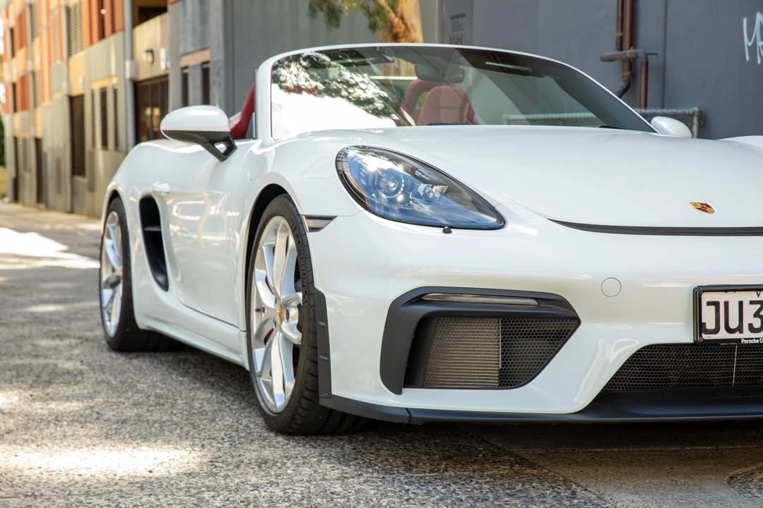 2020 Porsche 718 Boxster Spyder - Image 26 of 31