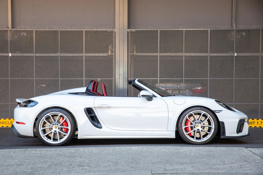 2020 Porsche 718 Boxster Spyder - Image 28 of 31