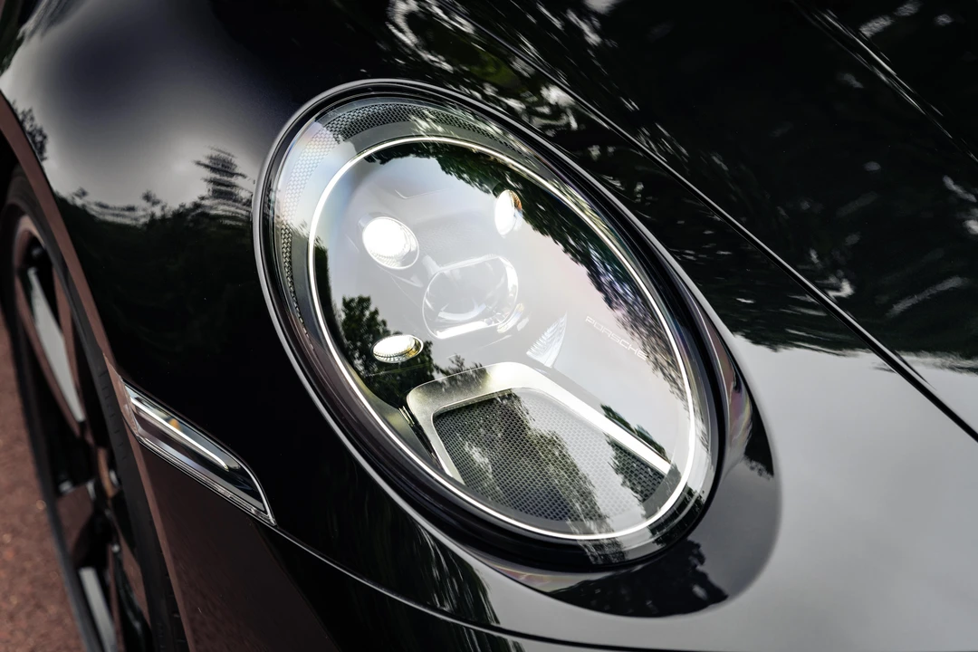 2020 Porsche 992 Carrera S - Image 9 of 31
